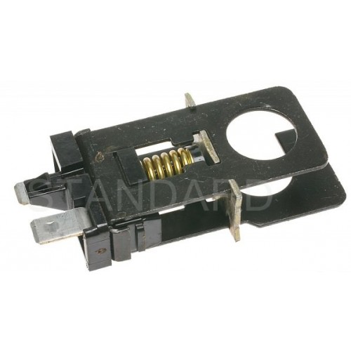 Stop light switch for brakes without assistance / Ford