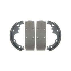 Front brake shoes / linings / segments 9.5" x 2.5" for GM